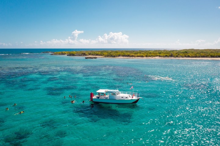 a small boat in a body of water